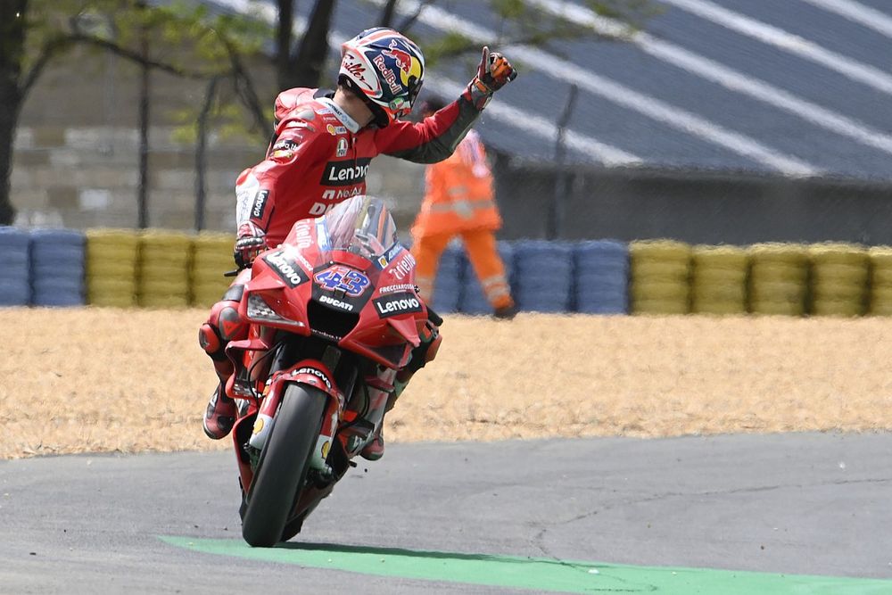 Ducati: Zwei Bestzeiten und drei Stürze am Trainingstag in Le Mans