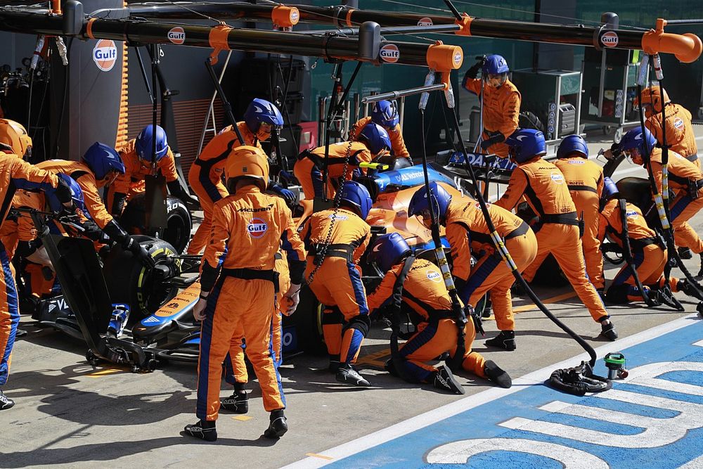 Norris neemt team mislukte stop niet kwalijk: “Ze werken keihard”