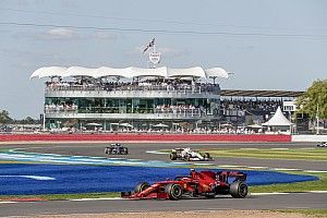 F1: Sainz diz que toque com Russell foi "erro óbvio" do britânico
