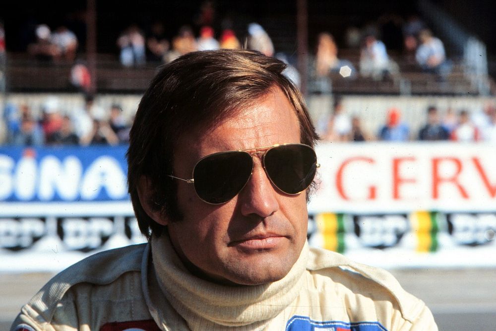 Reutemann in serious condition after return to intensive care