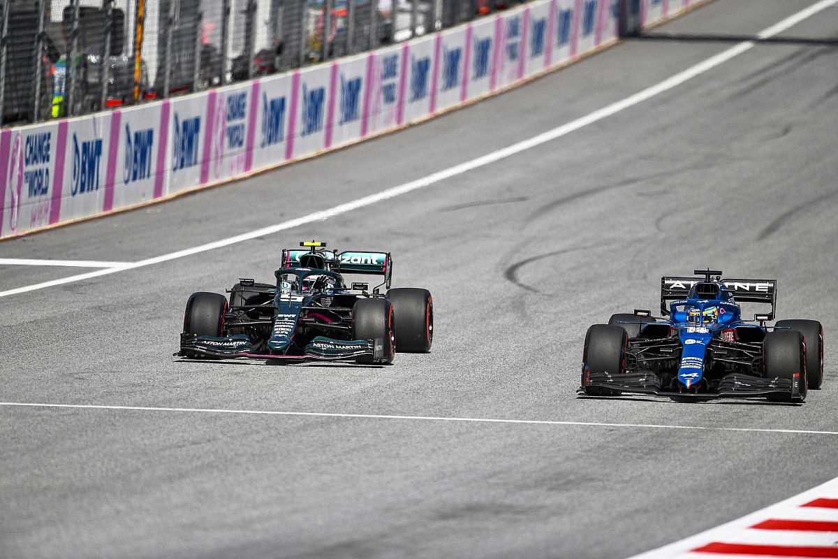 Alonso y la visita para invocar que la suerte de Alpine cambie en 2021