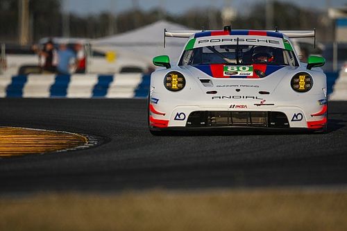 Daytona | Allarme Porsche: "992 GTD surclassata, siamo lontani"