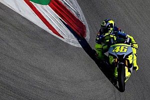 Valentino Rossi Kembali ke Motor dengan Bagnaia