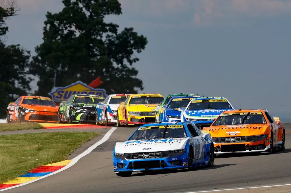 Chase Briscoe, Stewart-Haas Racing, HighPoint.com Ford Mustang