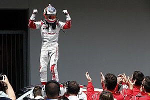 Lopez like the Senna or Schumacher of WTCC - Chilton