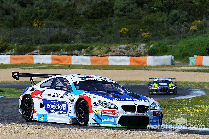 Fernando Monje e la BMW conquistano la pole per Gara 1 a Spa