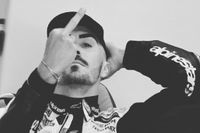Baz vs. Bassani: Ausgestreckter Mittelfinger und ignorierte Strafen