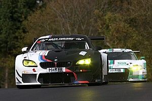 VLN-Finale auf der Nordschleife: Pole-Position für BMW im Regen