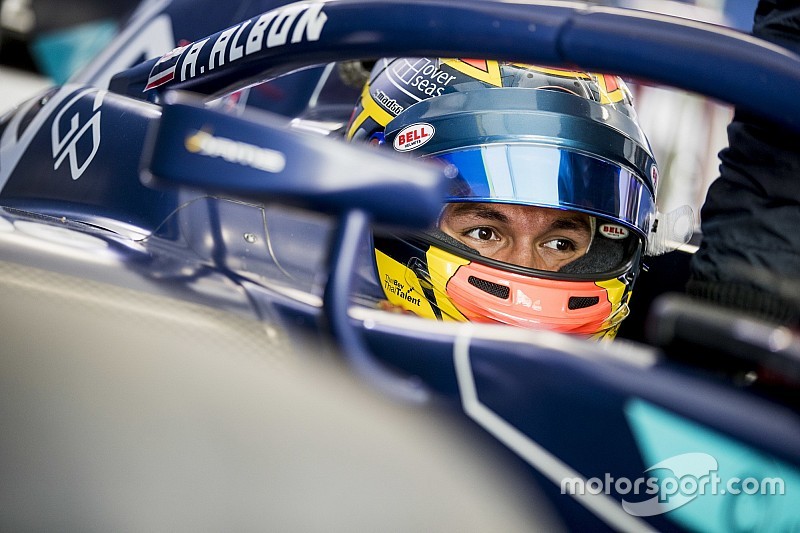 Alexander Albon comanda la classifica delle Libere di Barcellona