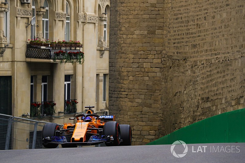 Mesmo sem velocidade, Alonso se diz feliz com McLaren
