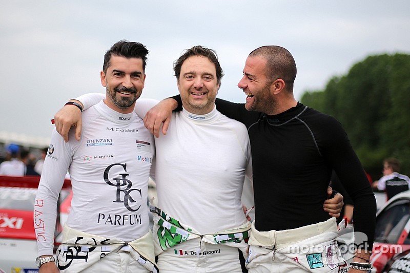 Carrera Cup Italia, Imola: in Michelin Cup occhio a quei... tre!