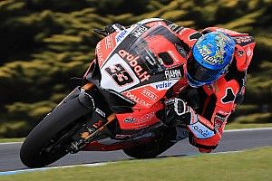 Ducati: Marco Melandri stiehlt Chaz Davies die Show