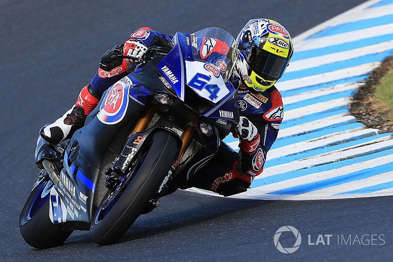 Donington, Libere 1 e 2: sul bagnato inglese la spunta Caricasulo