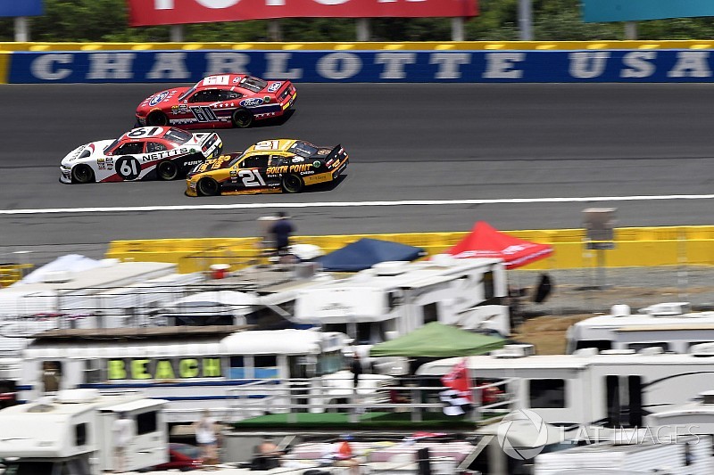 Аварии в Монако и сейвы в NASCAR: лучшее гоночное видео уик-энда