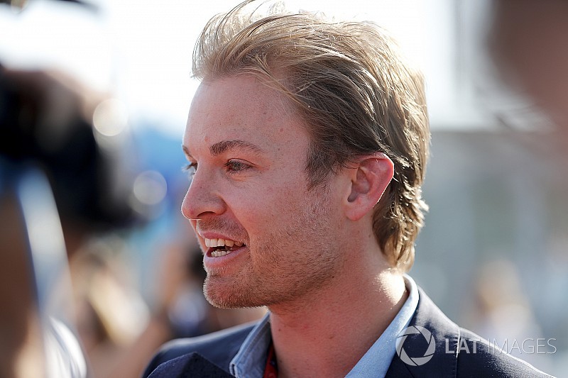 Nico Rosberg: Daniel Ricciardo "sollte zu Ferrari gehen"