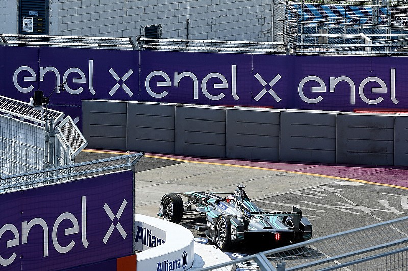 New York, Libere 2: Mitch Evans a sorpresa al top davanti a D'Ambrosio