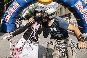 Hier sind die Gewinner der beiden Red Bull Alpenbrevet Anmeldungen!