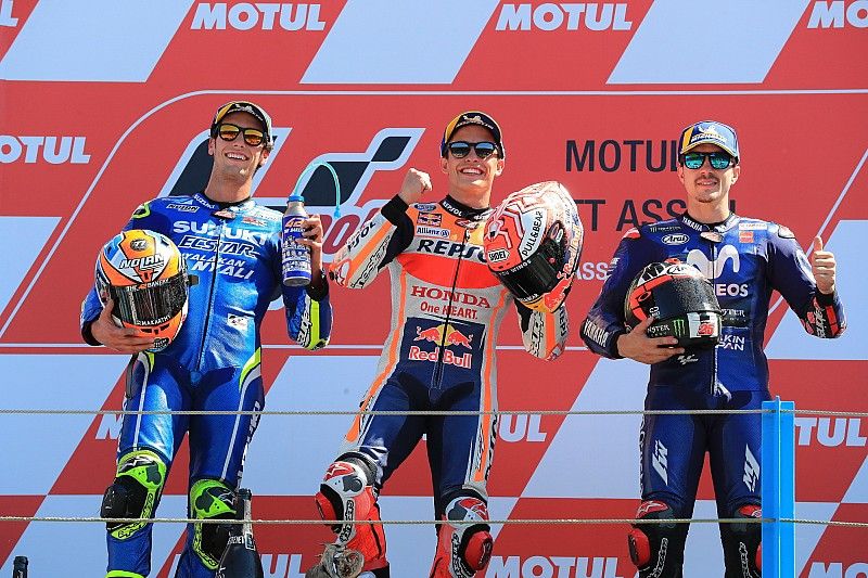 Podio segundo Alex Rins, Team Suzuki MotoGP, ganador de la carrera Marc Marquez, Repsol Honda Team, tercera plaza Maverick Viñales, Yamaha Factory Racing