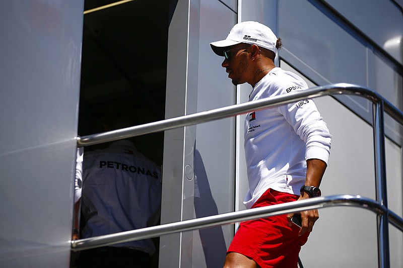 Hamilton: „A Mercedes nem engedheti meg, hogy így elszórjuk a pontokat”