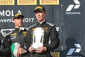 Video: Cordoni rimonta e sale sul podio della prima Finale Mondiale AM