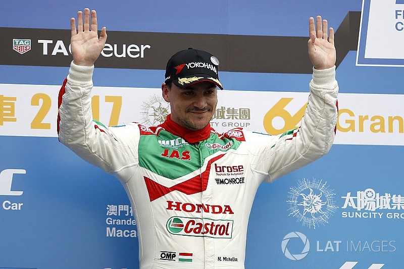 Michelisz: "Dopo l'incidente ero una furia, ma ho preso punti pesanti"