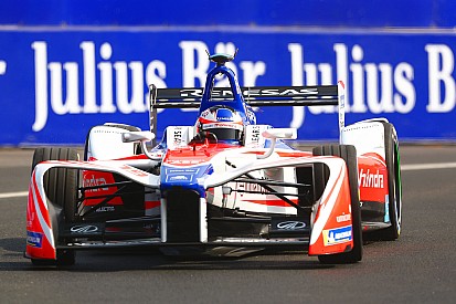 Technical troubles cause double Mexico retirement for Mahindra