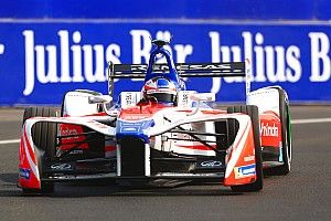 Technical troubles cause double Mexico retirement for Mahindra