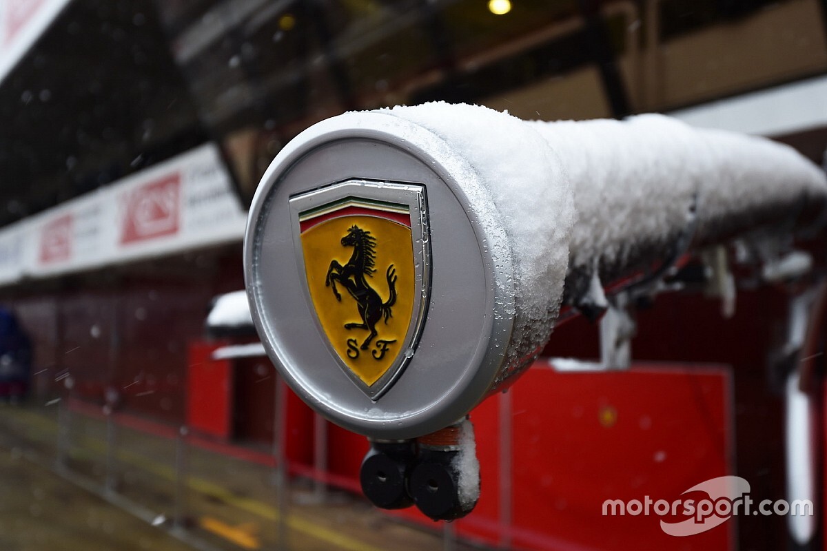 A Ferrarinak kelhetett egy biztonságosabb, „olcsóbb” „B” terv Vettel helyére