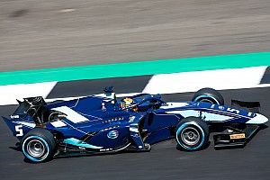 Albon vence primeira em Silverstone; Sette Câmara abandona