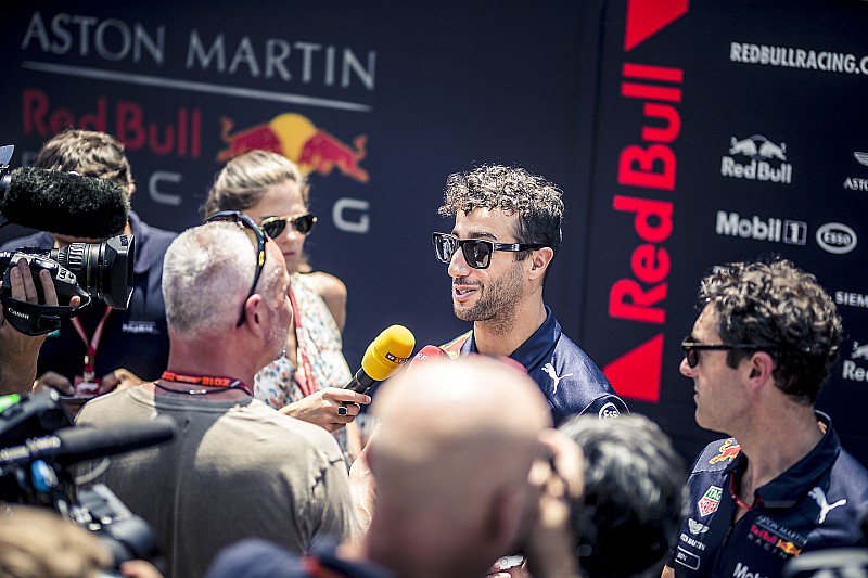 Ricciardo ha 10 giorni di tempo per decidere quale sarà il suo futuro