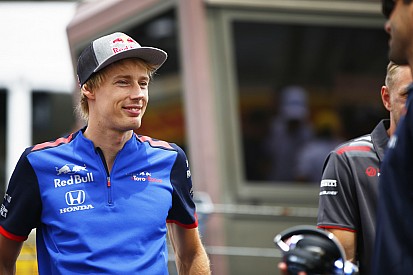 Hartley év végéig marad a Toro Rossónál