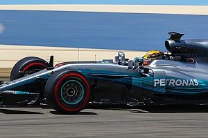 Hamilton encabeza el día 1 de test en Bahrein