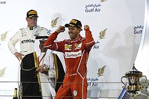 Mercedes ontkent interesse in Vettel voor 2018: "Hij zit nu in de beste auto"