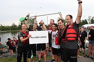 McLaren победила в гонке Ф1 на плотах. Что и как это было?