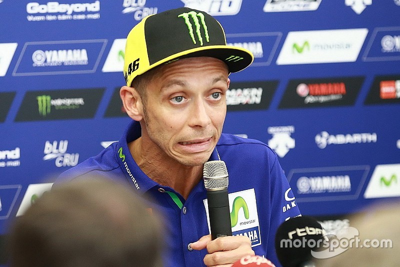 Rossi: “Tengo suerte de estar aquí, podría haberme roto algo"