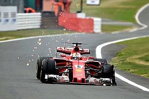 Pirelli não detecta motivo de furo de pneu de Vettel