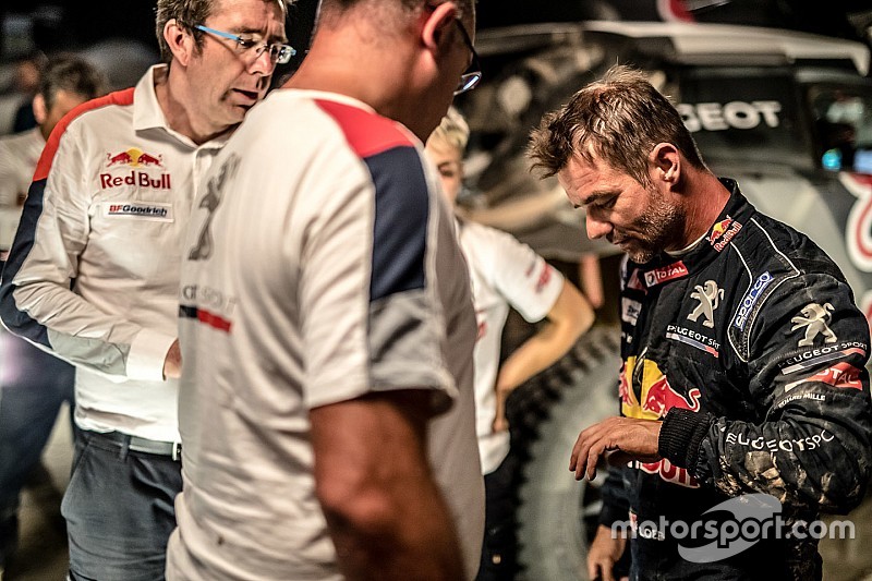 Blessé après son accident, Loeb abandonne
