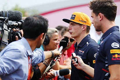 Verstappen angry to be “competing” with Alonso on retirements