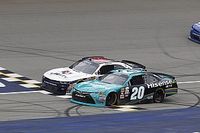 Hamlin venci&oacute; a Byron en final de fotograf&iacute;a en Michigan 