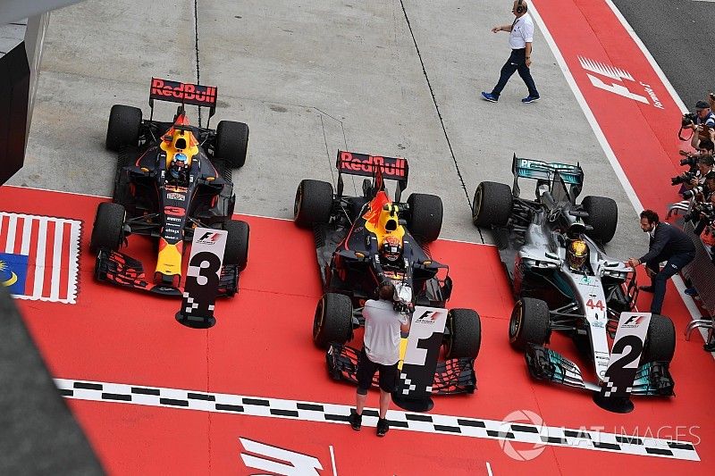 Helmut Marko: "Red Bull beschikt nu over het beste chassis van het veld"