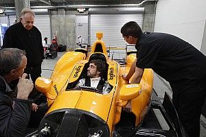 Il retroscena di Miles: Alonso ha "rubato" la macchina a Wilson