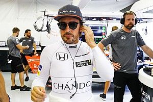 Alonso abriu buraco na parede com soco após GP de Cingapura