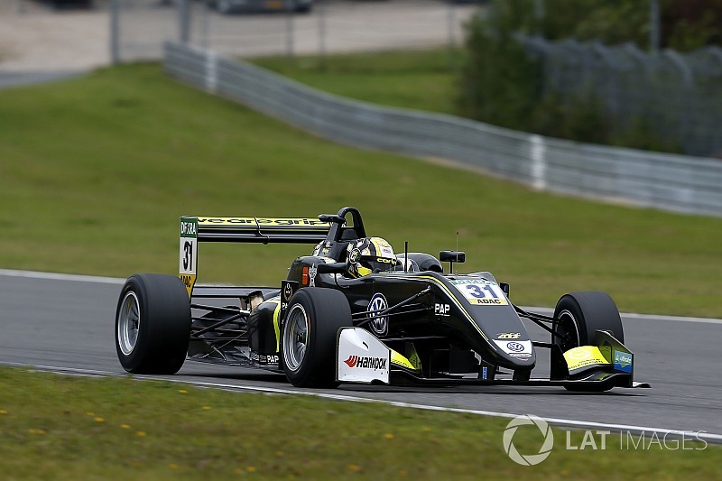 Lando Norris domina Gara 3 e vede avvicinarsi il titolo