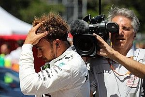 Retroscena Mercedes: Hamilton non beve in gara e risparmia 1 kg!