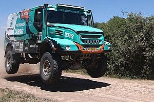Petronas keeping de Rooy in contention for Dakar glory