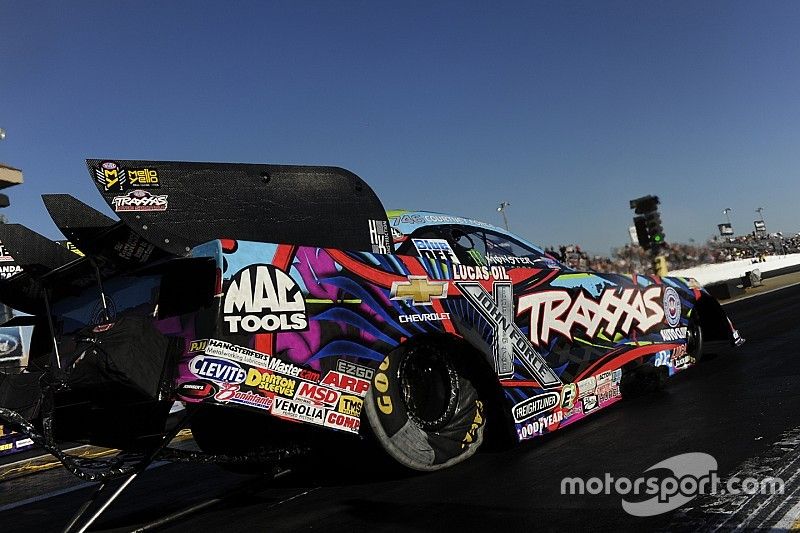 Courtney Force, Antron Brown and Bo Butner head Friday qualifying at Phoenix