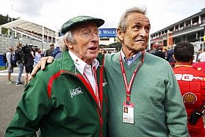 Sir Jackie Stewart szerint Hamilton nem ér fel egy Fangiohoz