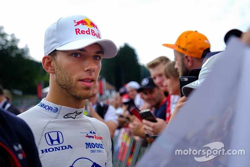Квят похвалил Гасли за быструю адаптацию в Toro Rosso