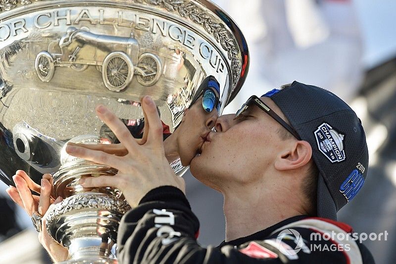 Campeón Josef Newgarden, Team Penske Chevrolet