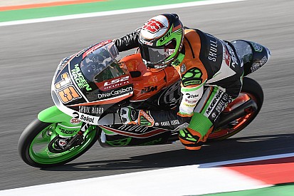Пробуксовка помешала Юрченко держаться среди лидеров Moto3